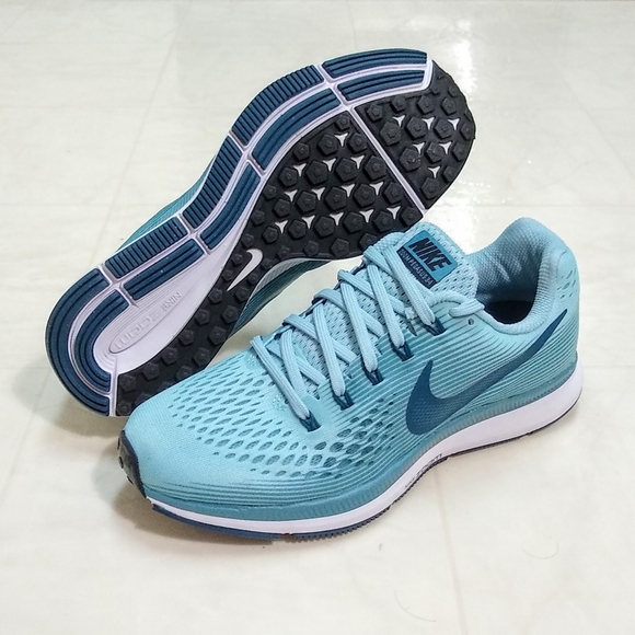 Nike Shoes - Nike Women's Air Zoom Pegasus 34 Running Shoes